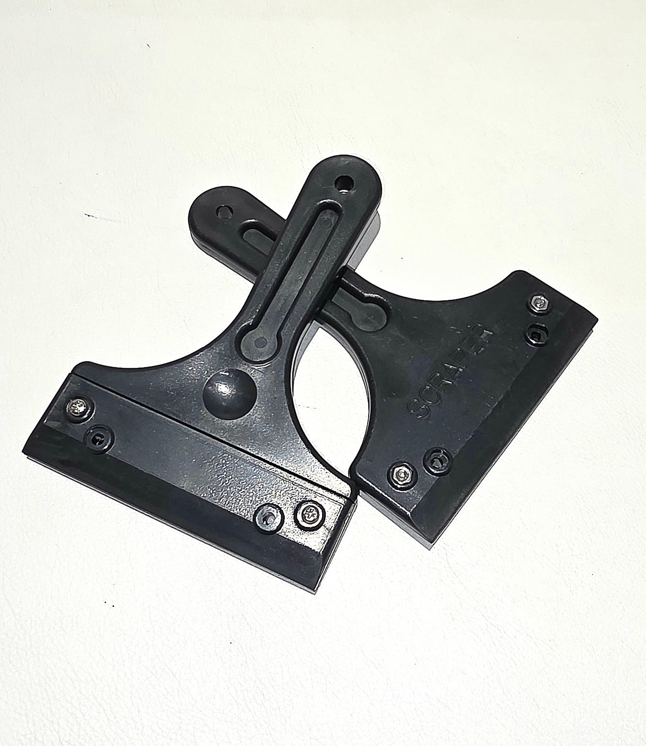 Хусагч /Scraper/